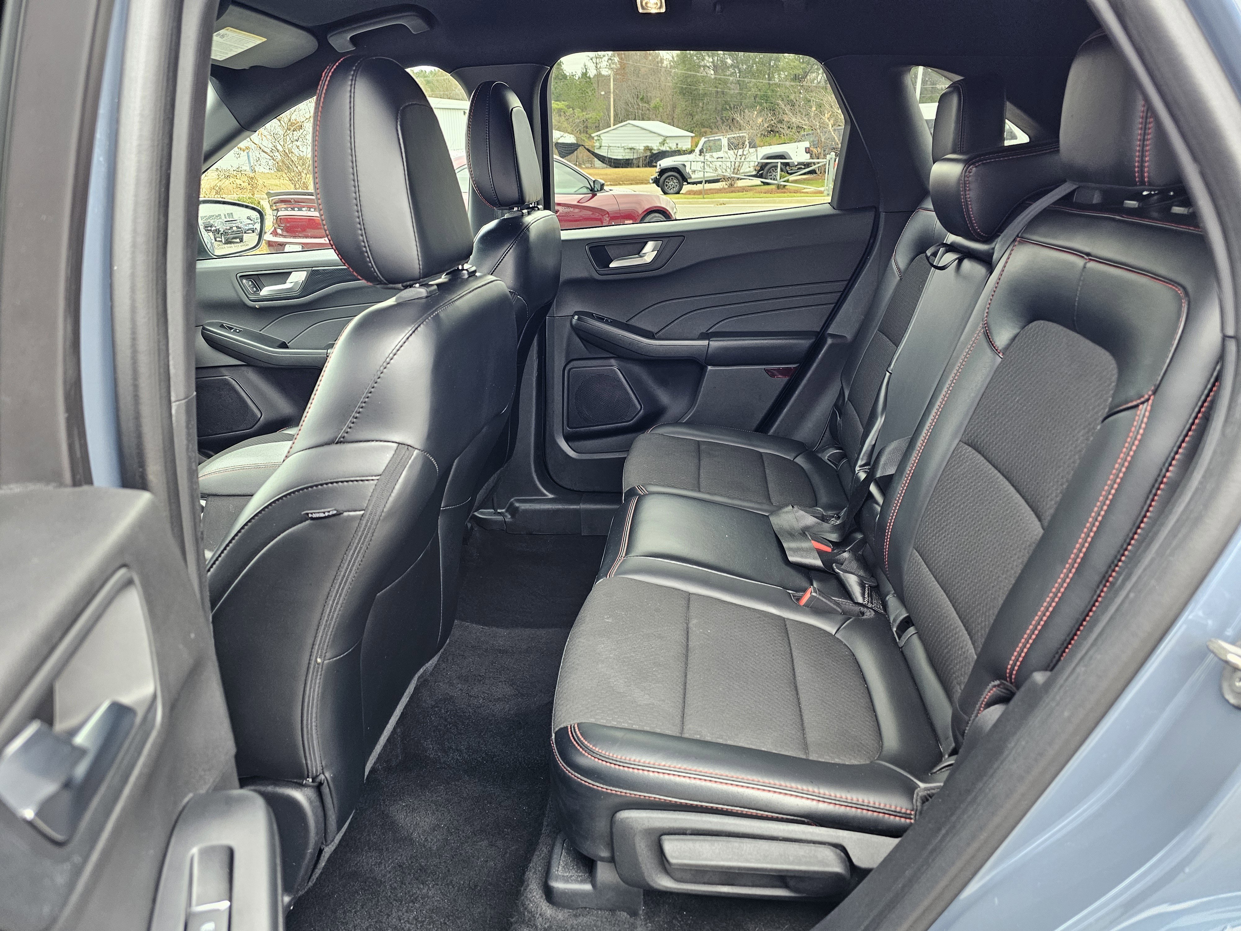 Used 2024 Ford Escape ST-Line image 31