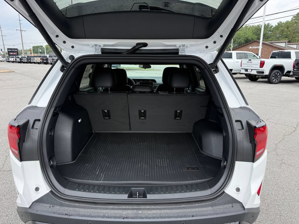 New 2027 GMC Terrain Elevation w/ Elevation Premium Package AWD/4WD image 24