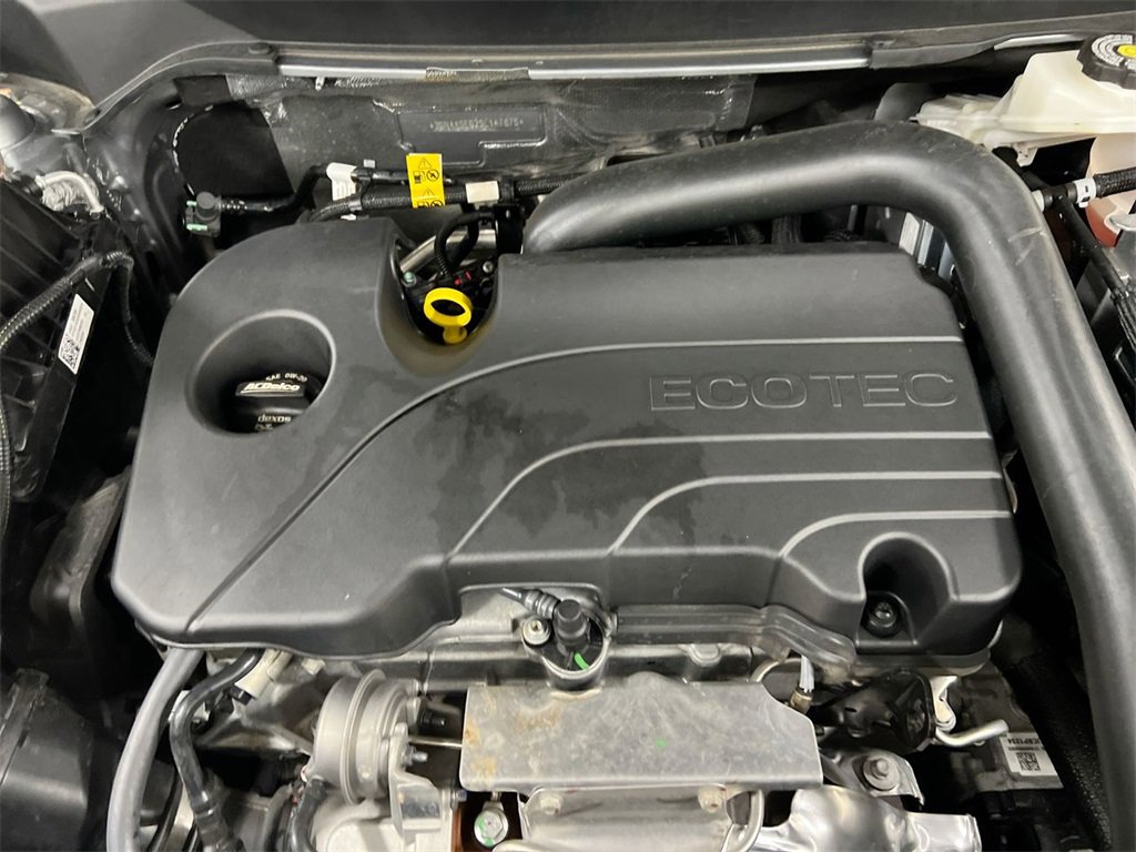 Used 2025 Chevrolet Equinox ACTIV w/ Safety and Technology Package image 25