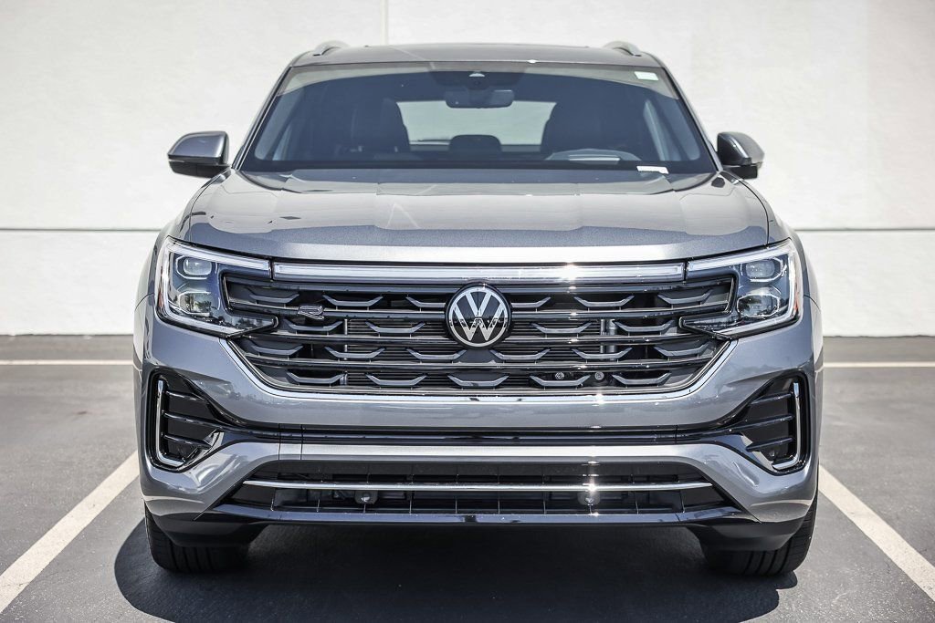 New 2026 Volkswagen Atlas Cross Sport SEL Premium R-Line image 2