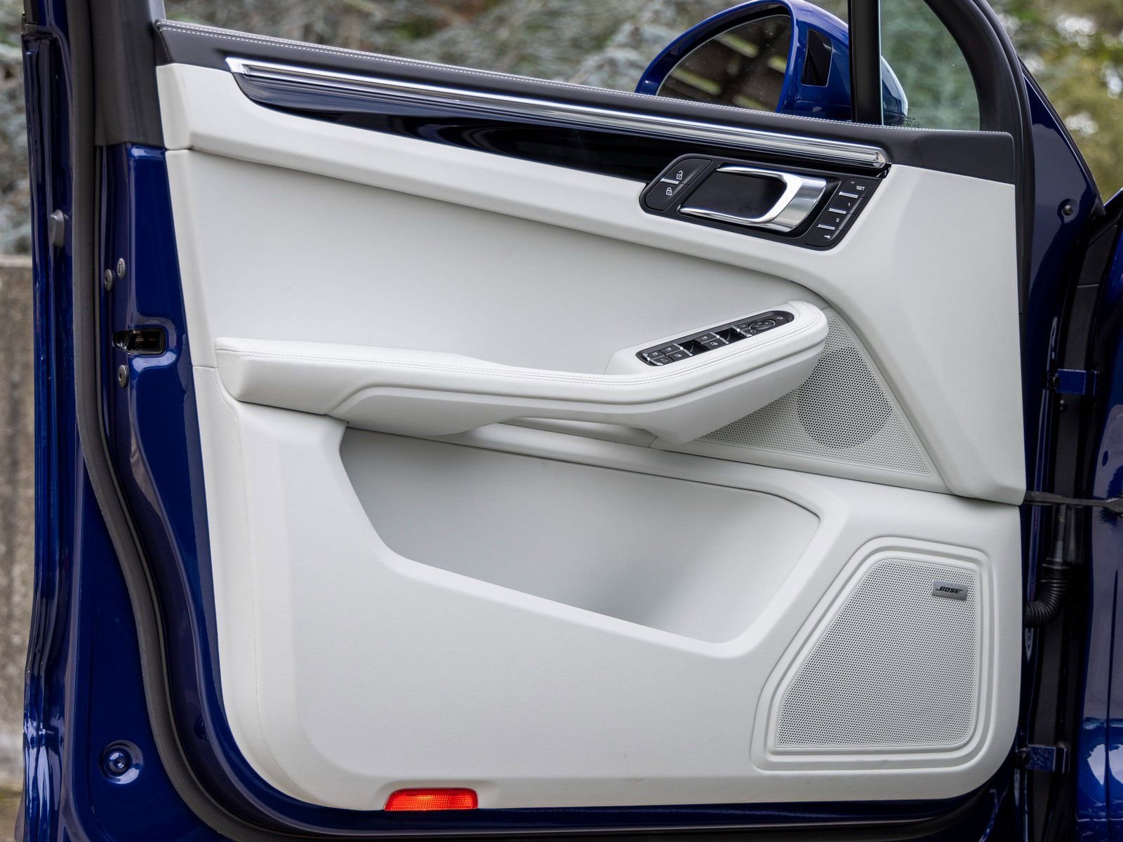 New 2025 Porsche Macan image 23