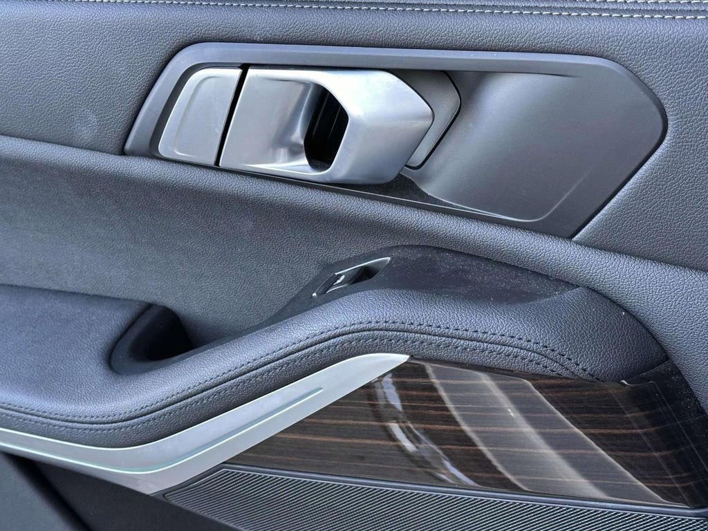 Used 2020 BMW X5 xDrive40i w/ Convenience Package image 21