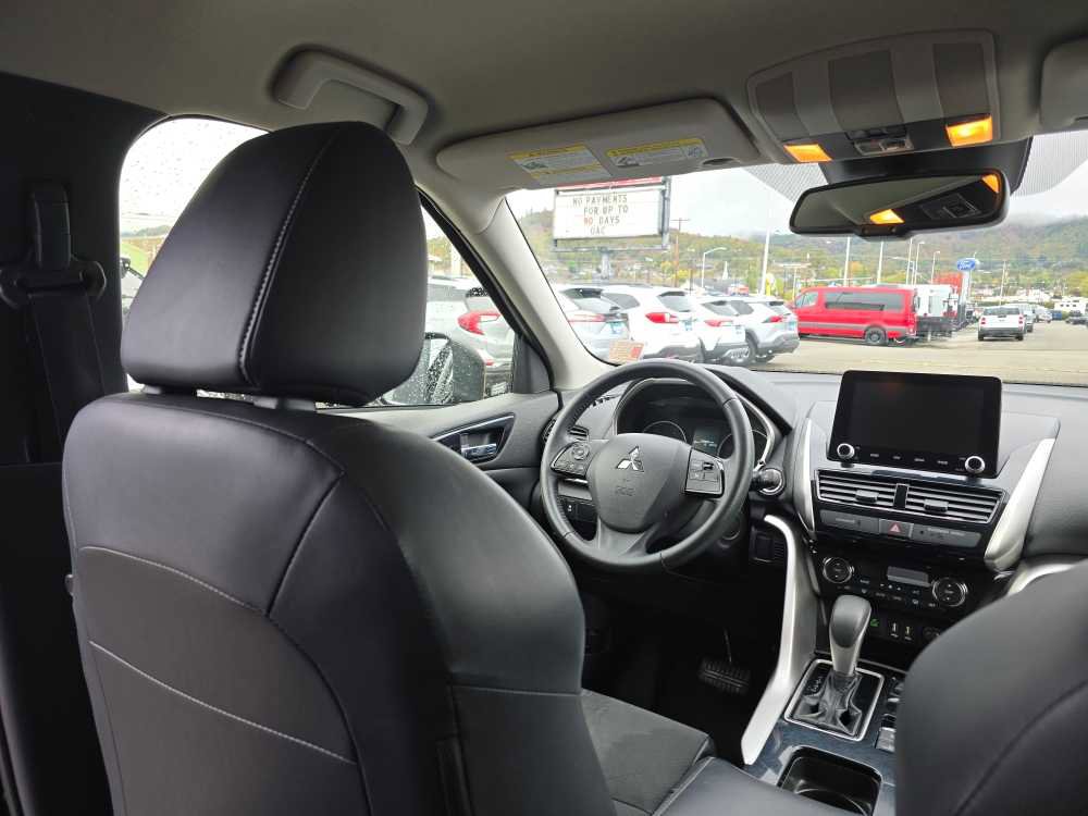 Used 2022 Mitsubishi Eclipse Cross SE image 10