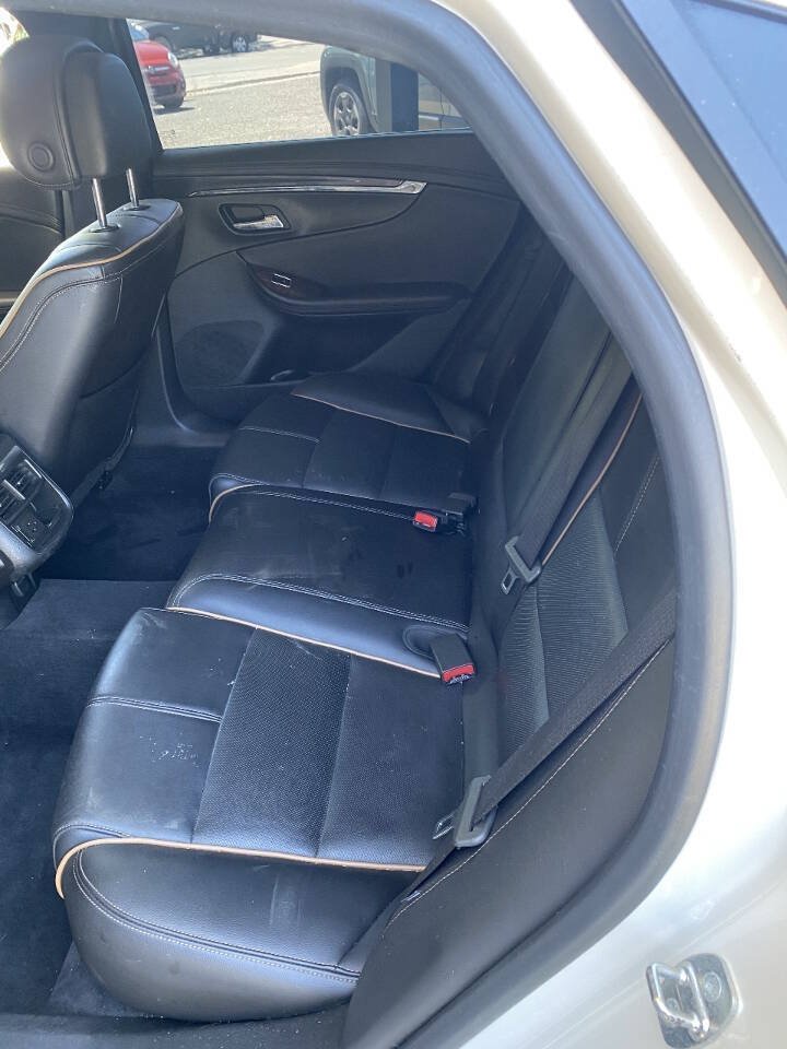 Used 2014 Chevrolet Impala LTZ FWD image 15