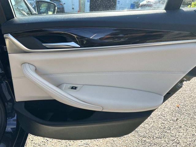Used 2019 BMW 530i xDrive w/ Premium Package AWD/4WD image 11