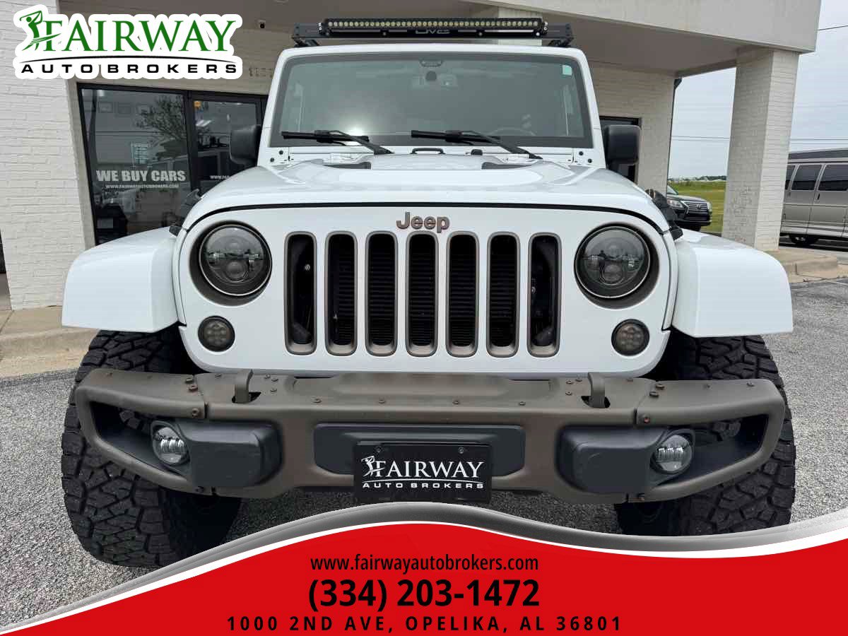 Used 2016 Jeep Wrangler Unlimited Sahara image 3