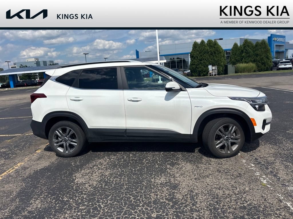Used 2023 Kia Seltos S w/ Navigation Package AWD/4WD image 5