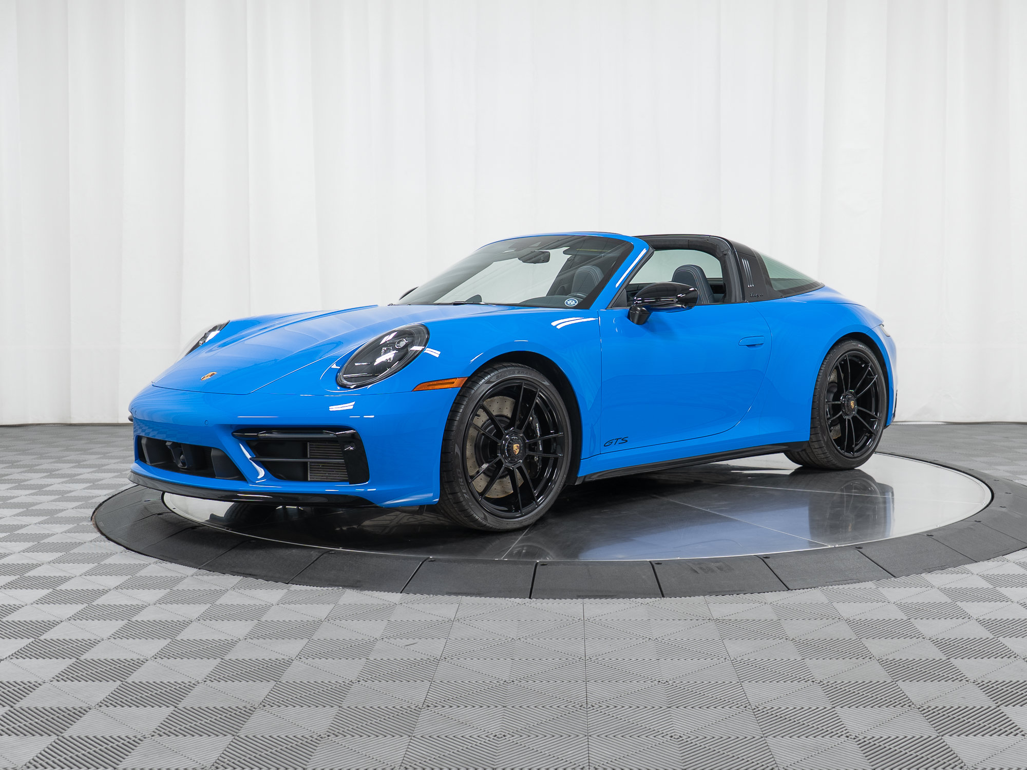 Certified 2023 Porsche 911 Targa 4 GTS w/ Premium Package AWD/4WD image 1