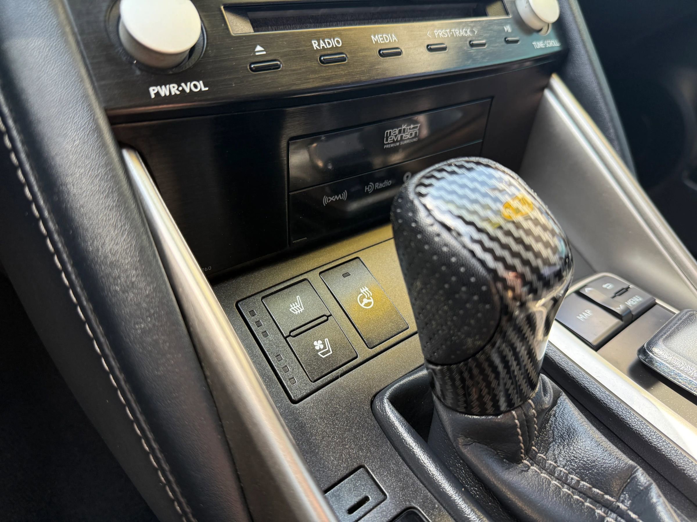 Used 2018 Lexus IS 350 AWD image 29