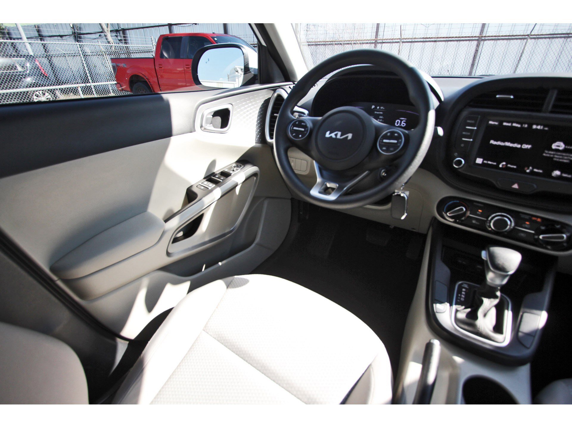 Certified 2024 Kia Soul LX w/ Option Group 015 FWD image 8