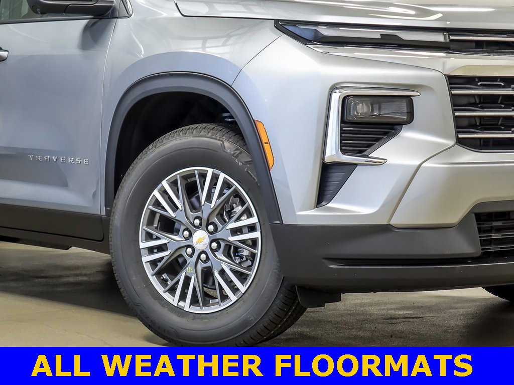 New 2026 Chevrolet Traverse LT w/ Driver Confidence Package image 4