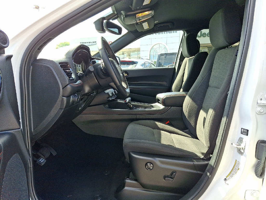 Used 2025 Dodge Durango GT AWD/4WD image 14