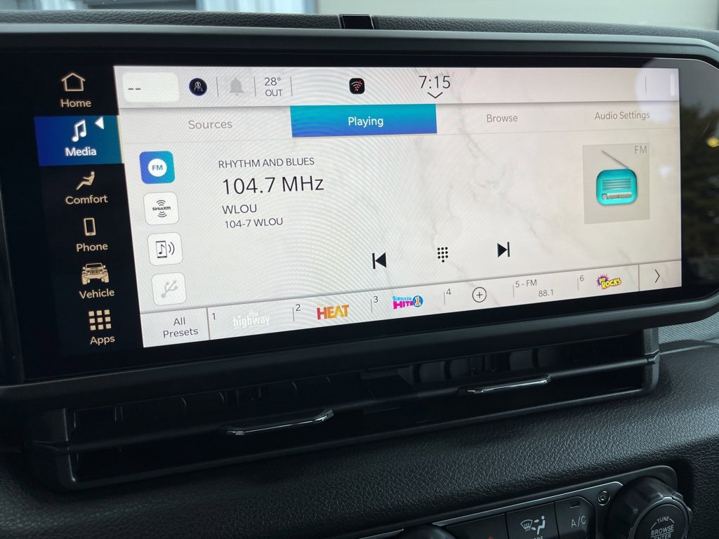 New 2026 Jeep Gladiator Sport image 33