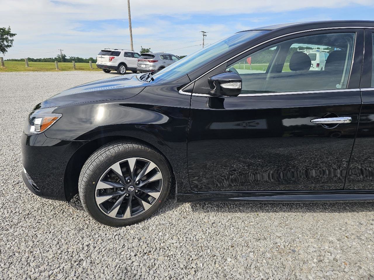 Used 2019 Nissan Sentra SR FWD image 5