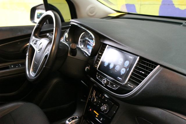 Used 2020 Buick Encore Preferred AWD/4WD image 10