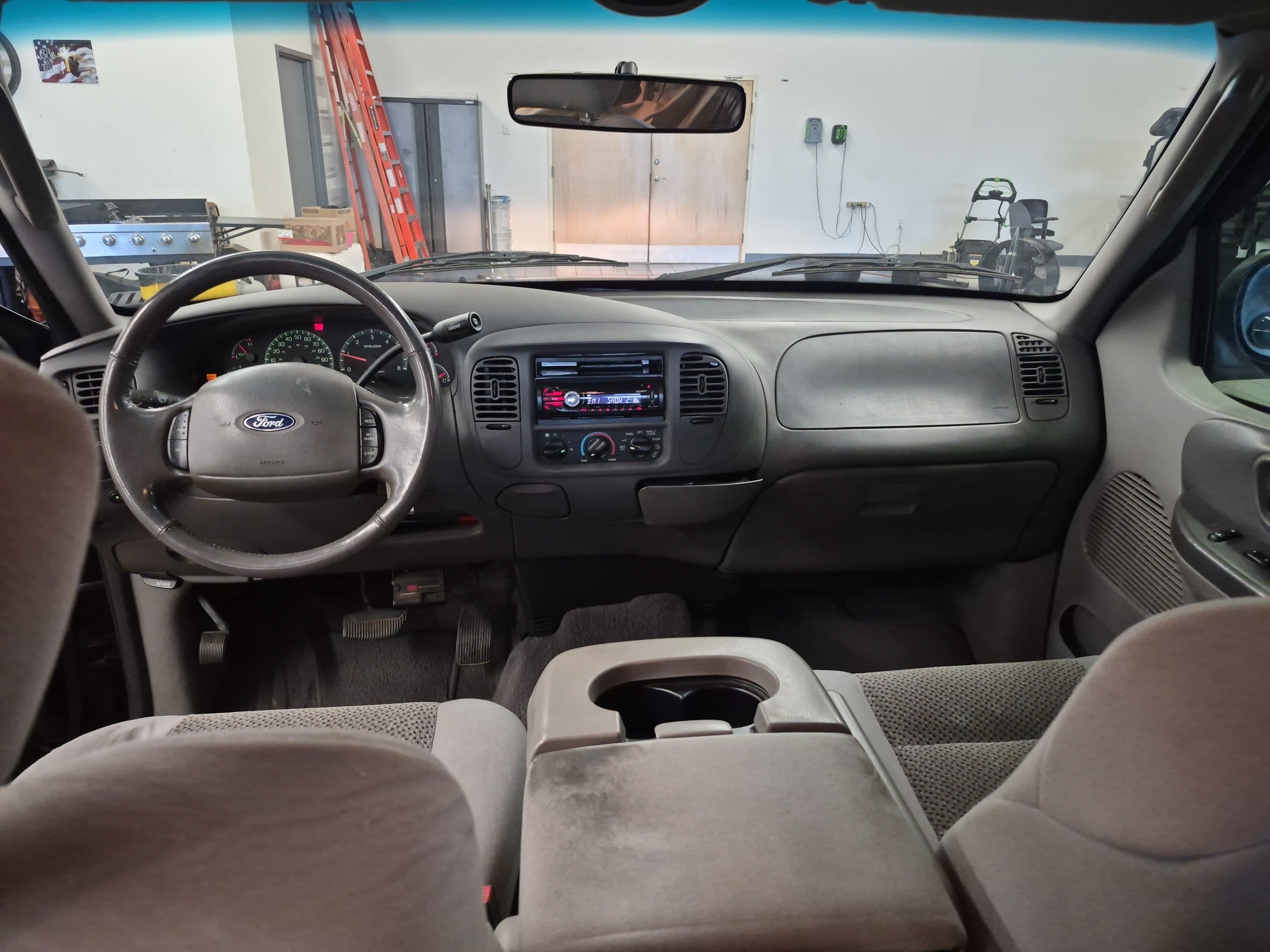 Used 2003 Ford F150 XLT RWD image 17