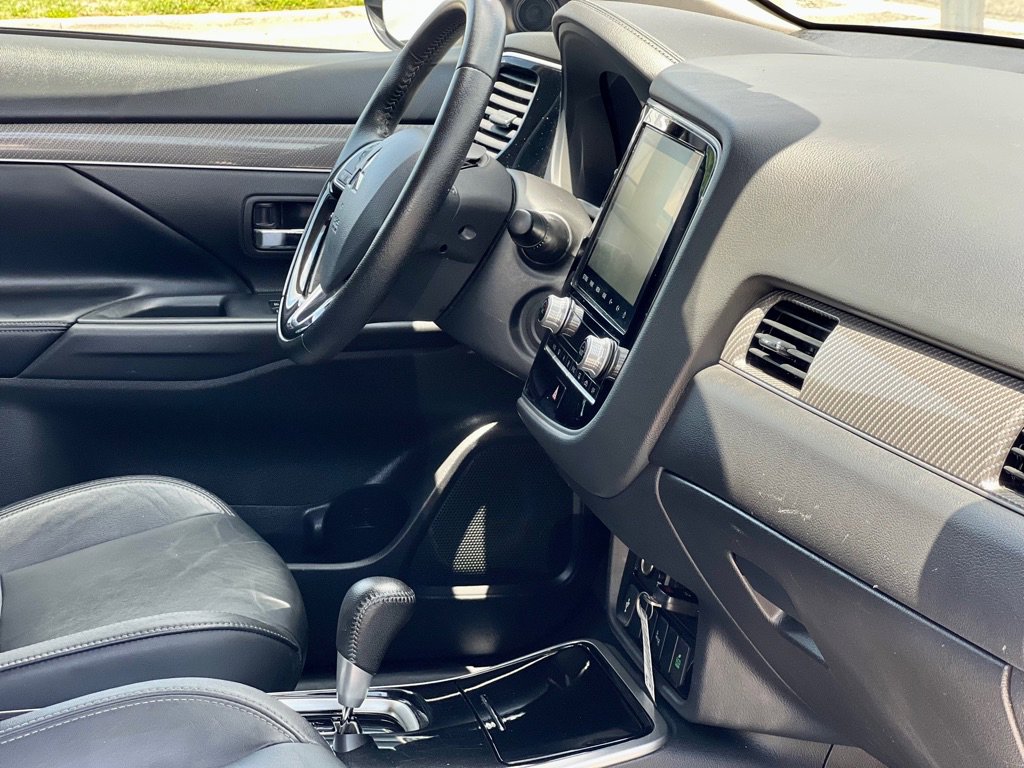 Used 2020 Mitsubishi Outlander SEL image 22