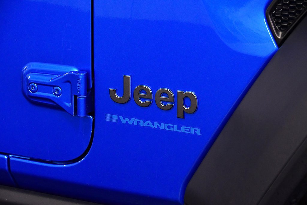 Used 2023 Jeep Wrangler Unlimited image 11