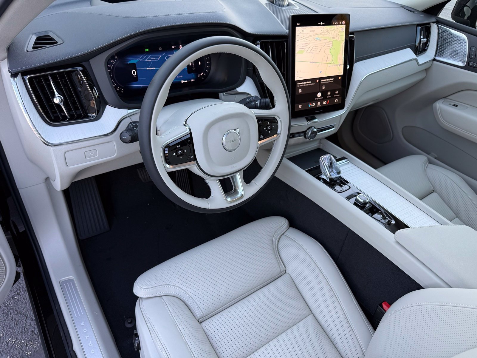 New 2027 Volvo XC60 B5 Ultra AWD/4WD image 13