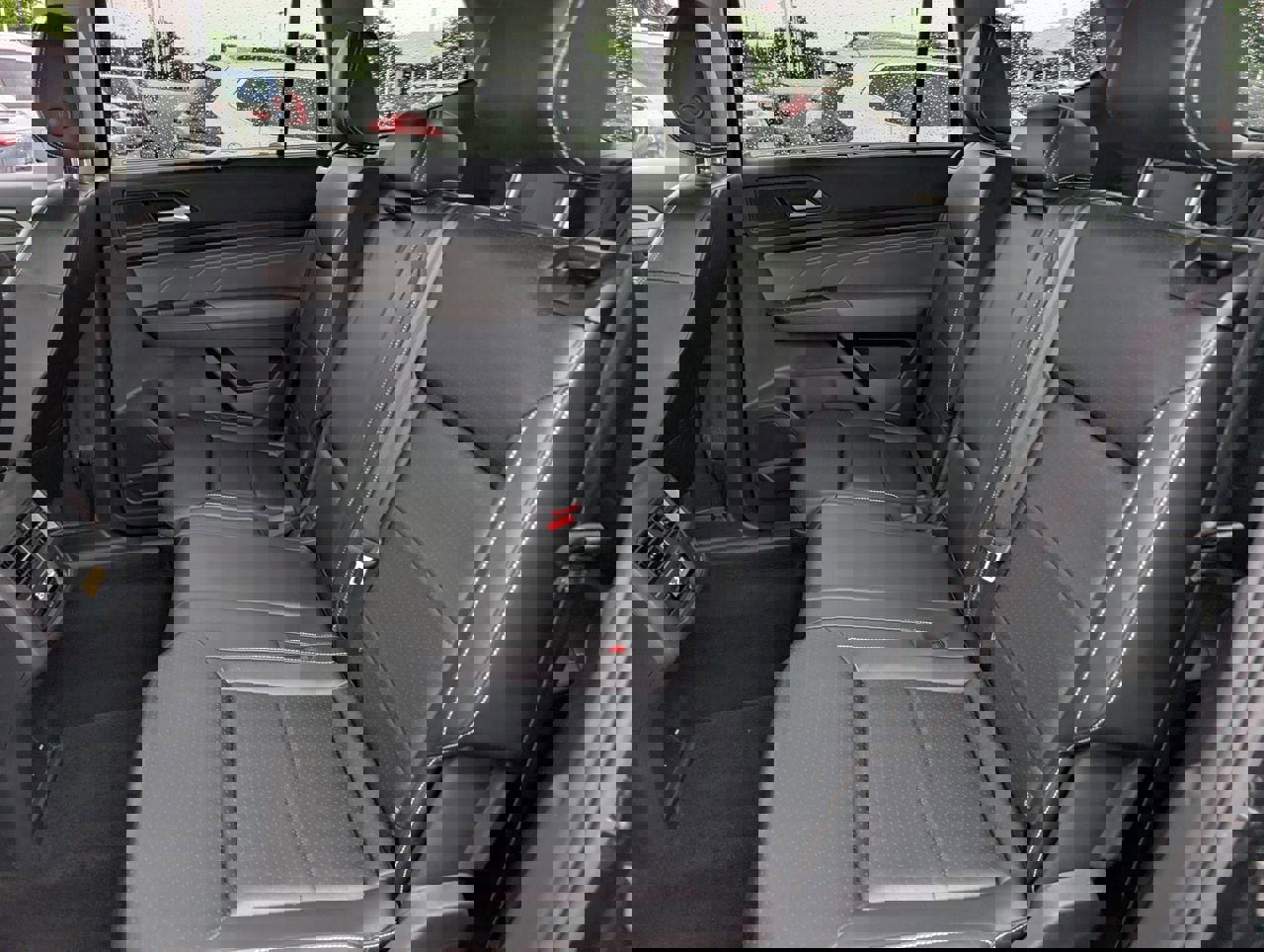 Used 2021 Volkswagen Atlas SE image 28