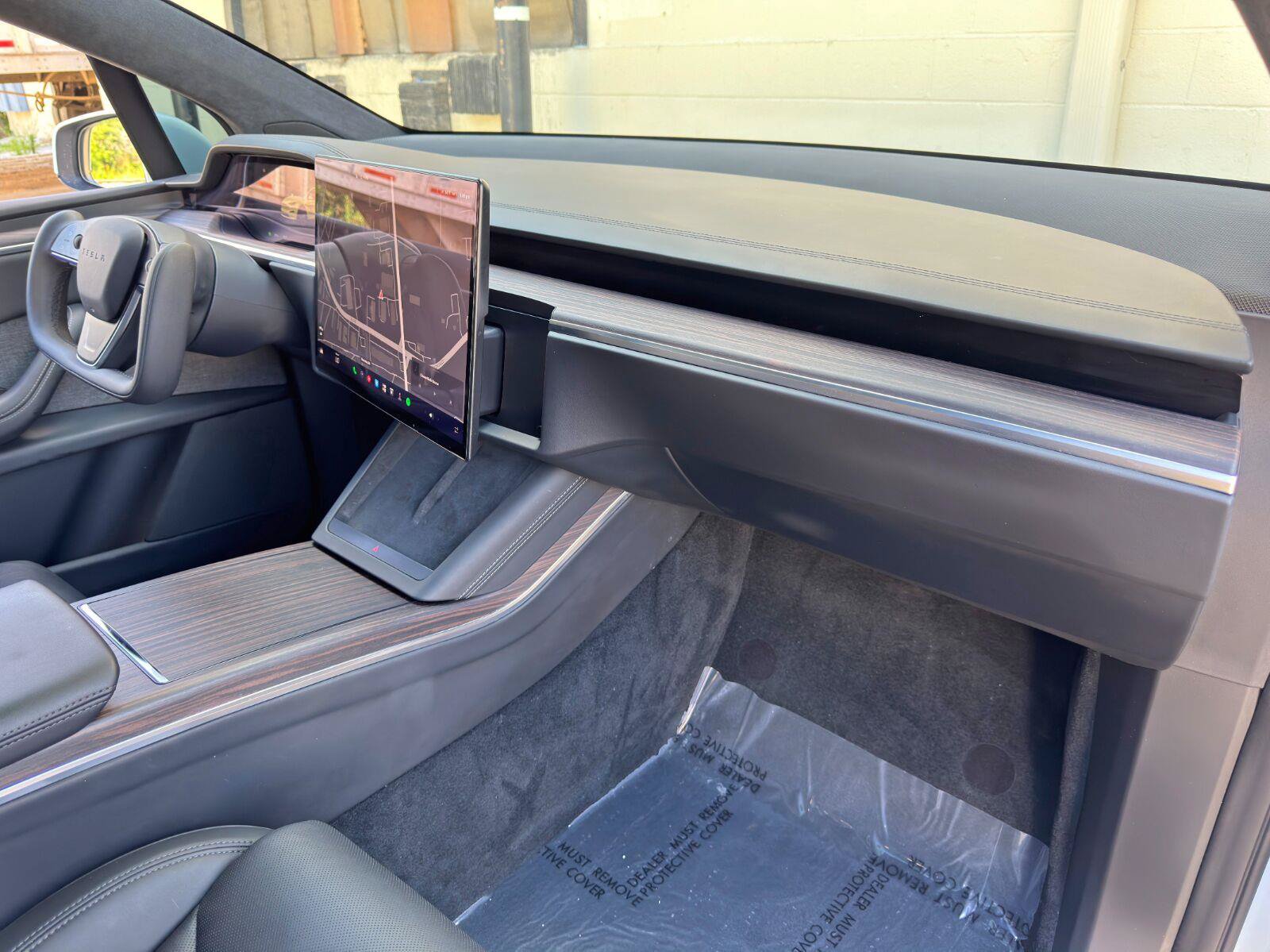 Used 2024 Tesla Model X AWD/4WD image 13