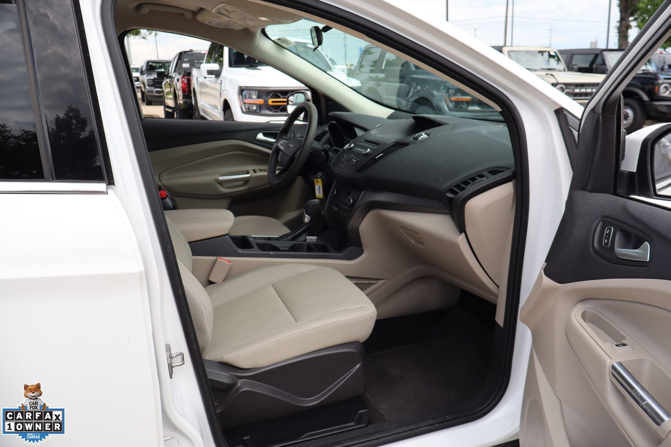 Used 2017 Ford Escape SE FWD image 30
