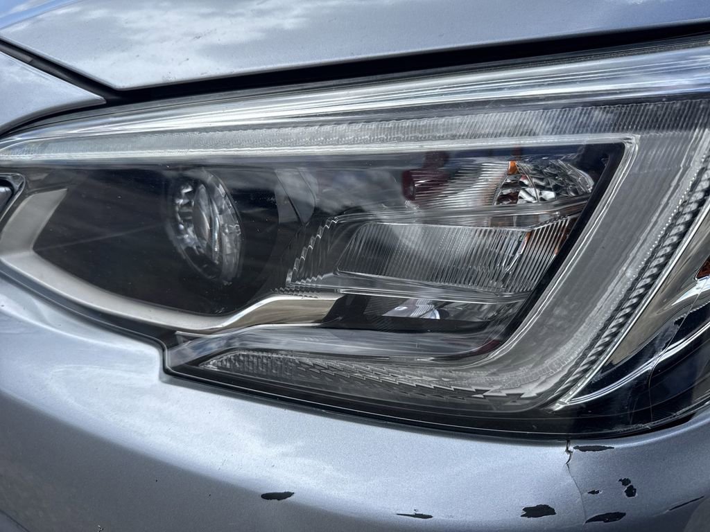 Used 2021 Subaru Outback Limited AWD/4WD image 10