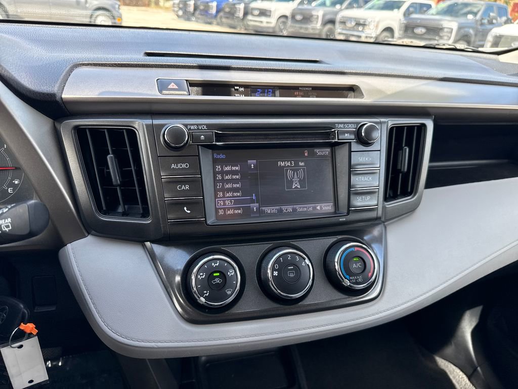 Used 2014 Toyota RAV4 LE image 15