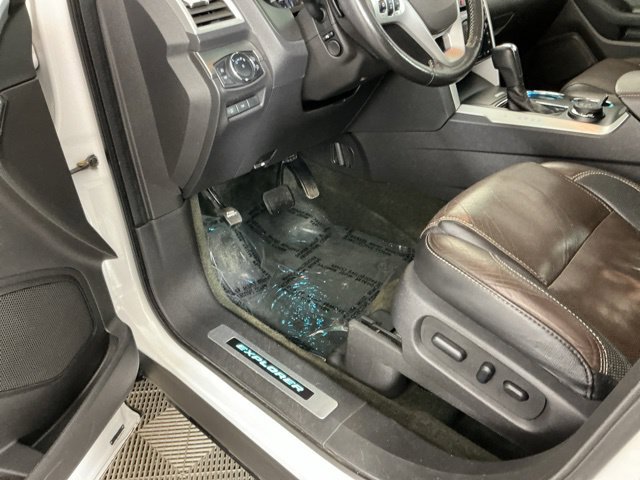 Used 2013 Ford Explorer Sport AWD/4WD image 16