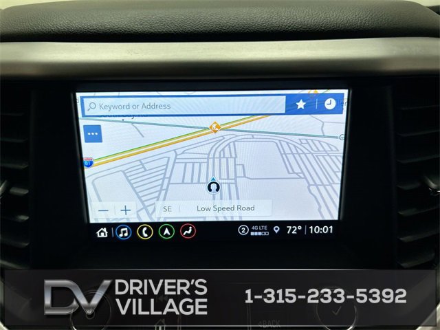 Used 2023 GMC Acadia SLE w/ Driver Convenience Package image 16