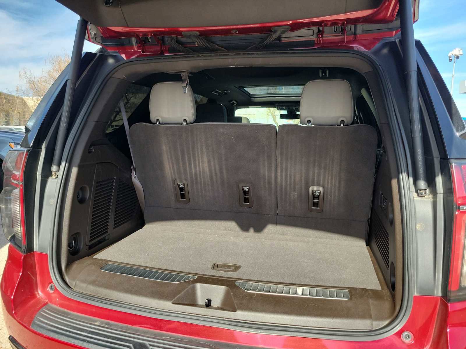 Used 2022 Chevrolet Tahoe Z71 w/ Luxury Package image 19