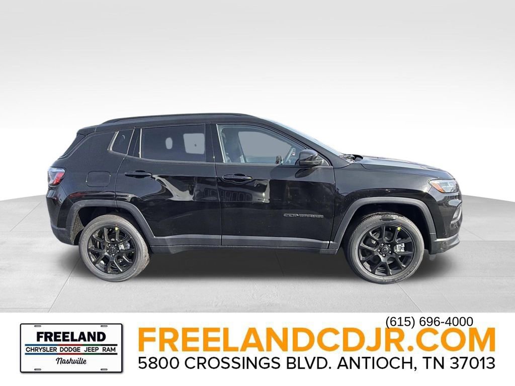 New 2026 Jeep Compass Latitude image 2
