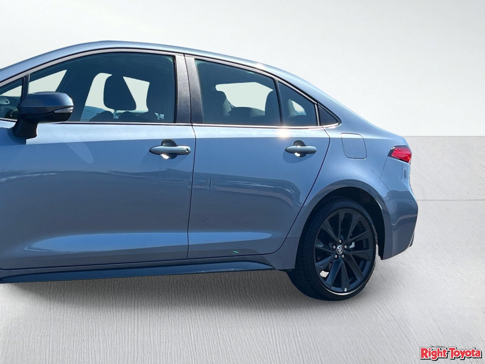 Certified 2026 Toyota Corolla SE w/ SE Package FWD image 10
