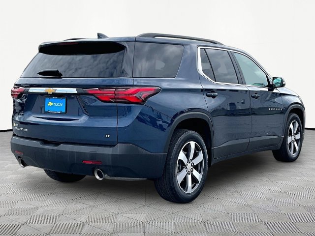 Used 2023 Chevrolet Traverse LT w/ LT Premium Package AWD/4WD image 6