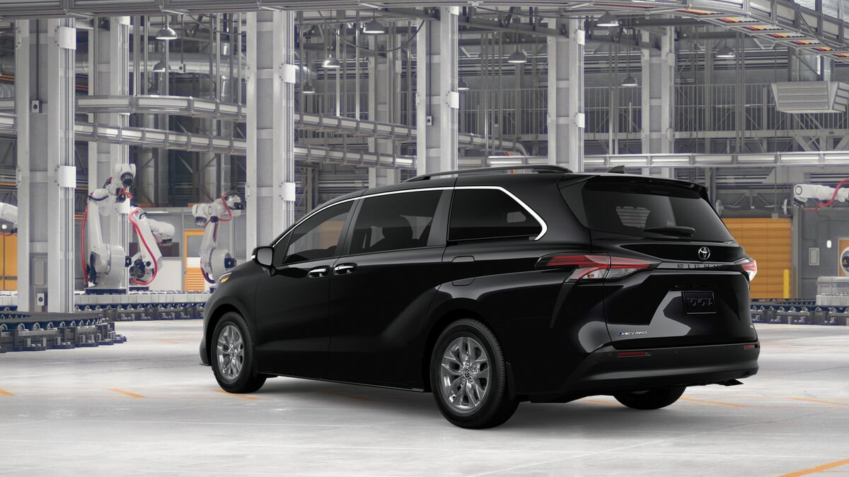 New 2026 Toyota Sienna XLE AWD/4WD image 6