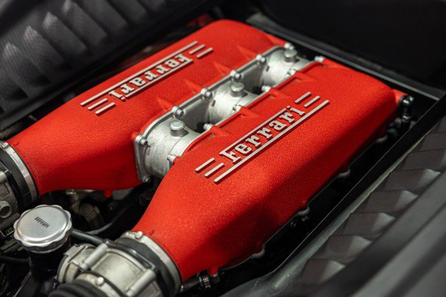 Used 2010 Ferrari 458 Italia Coupe RWD image 32