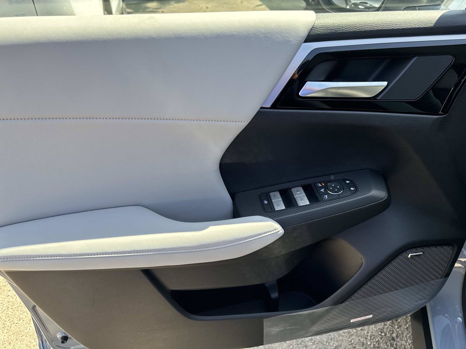 New 2026 Mitsubishi Outlander SE AWD/4WD image 12