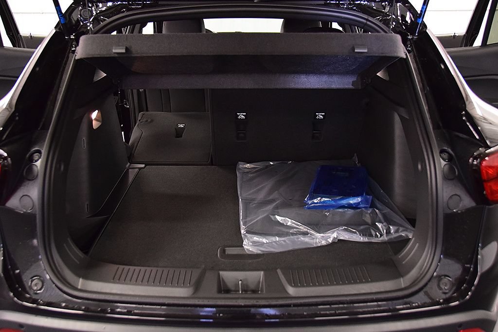 New 2026 Chevrolet Trax RS w/ Driver Confidence Package FWD image 32