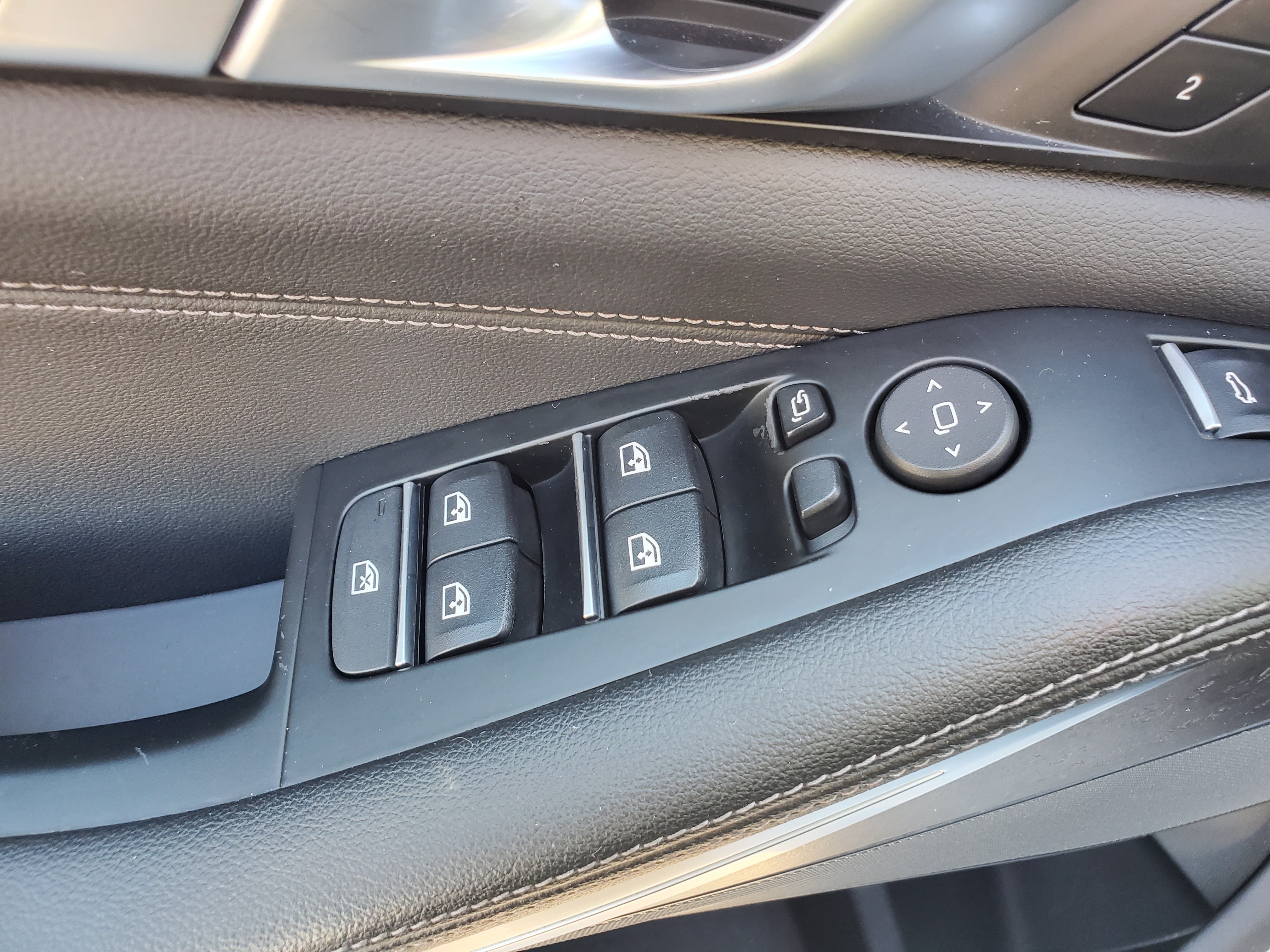 Used 2021 BMW X5 xDrive40i w/ M Sport Package AWD/4WD image 28