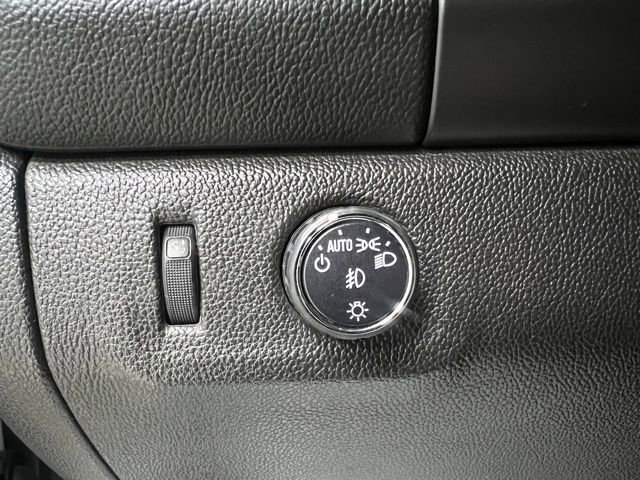 Used 2016 Chevrolet Colorado LT w/ LT Convenience Package image 31