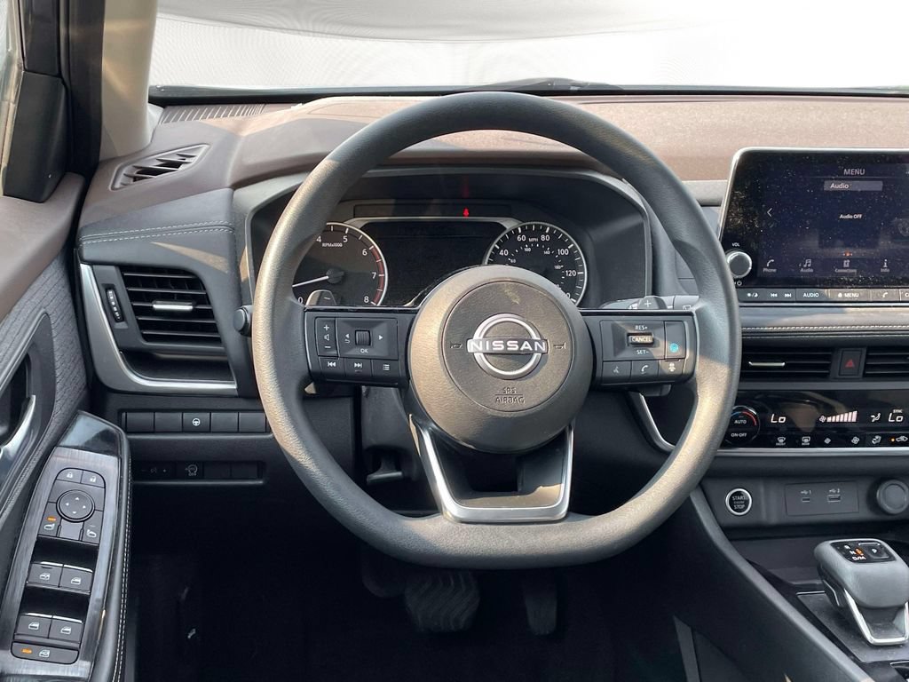 Used 2023 Nissan Rogue SV AWD/4WD image 17