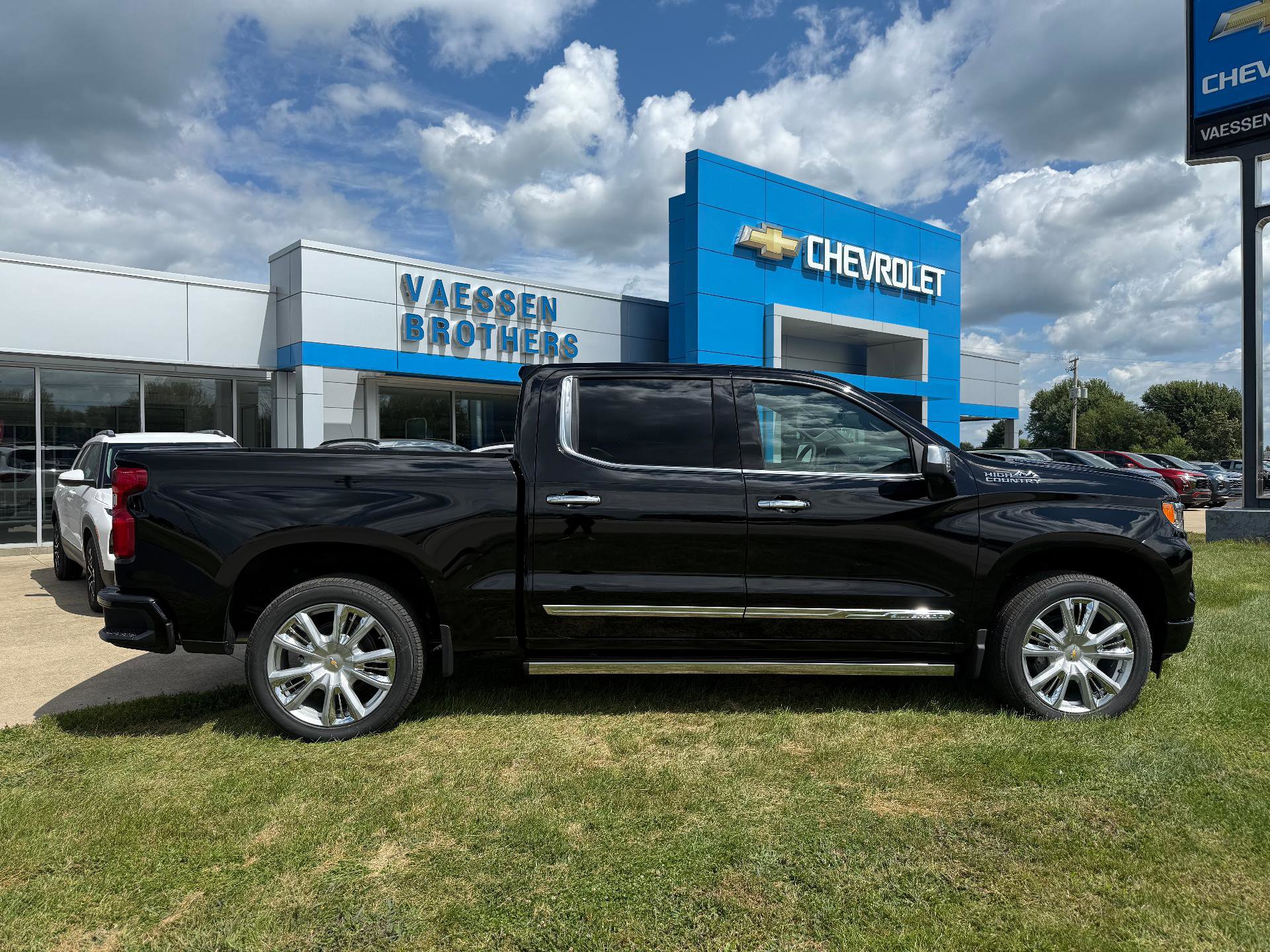 New 2026 Chevrolet Silverado 1500 High Country image 8