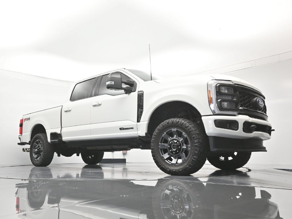 Used 2024 Ford F250 Lariat w/ Sport Appearance Package AWD/4WD image 40