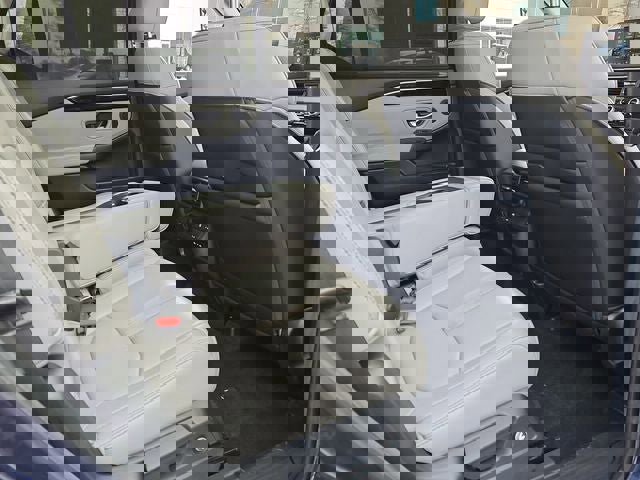 Used 2025 Honda Pilot Touring image 13