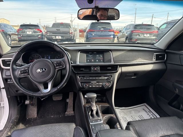 Used 2017 Kia Optima EX image 13