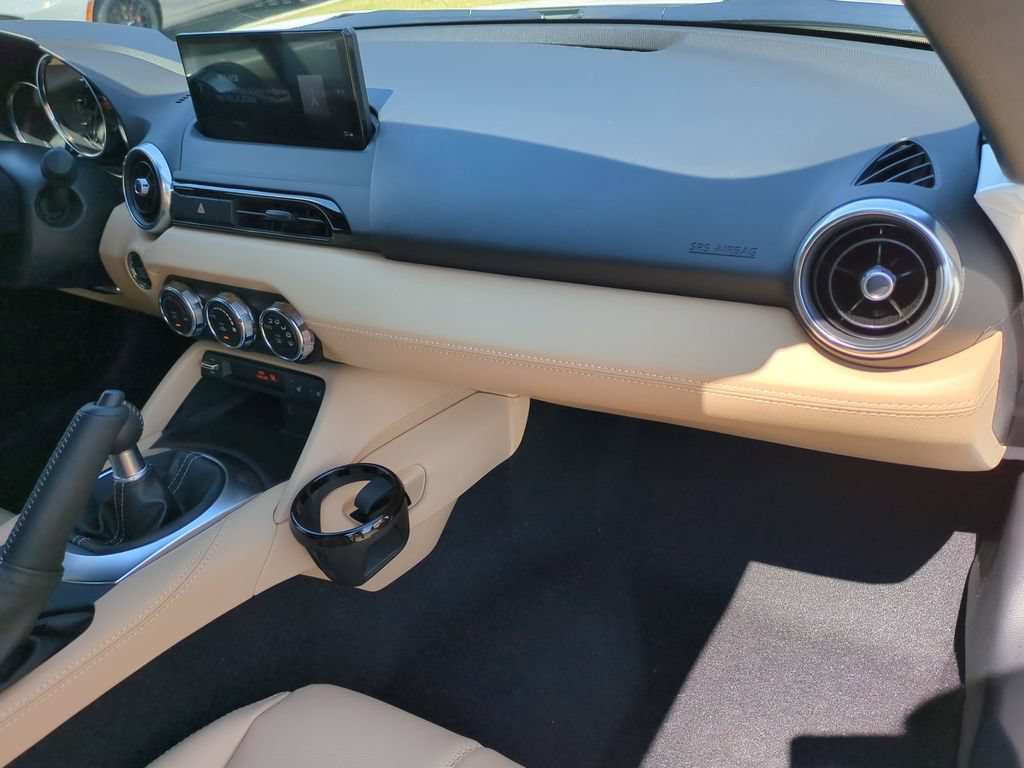 New 2026 MAZDA MX-5 Miata RF Grand Touring RWD image 14