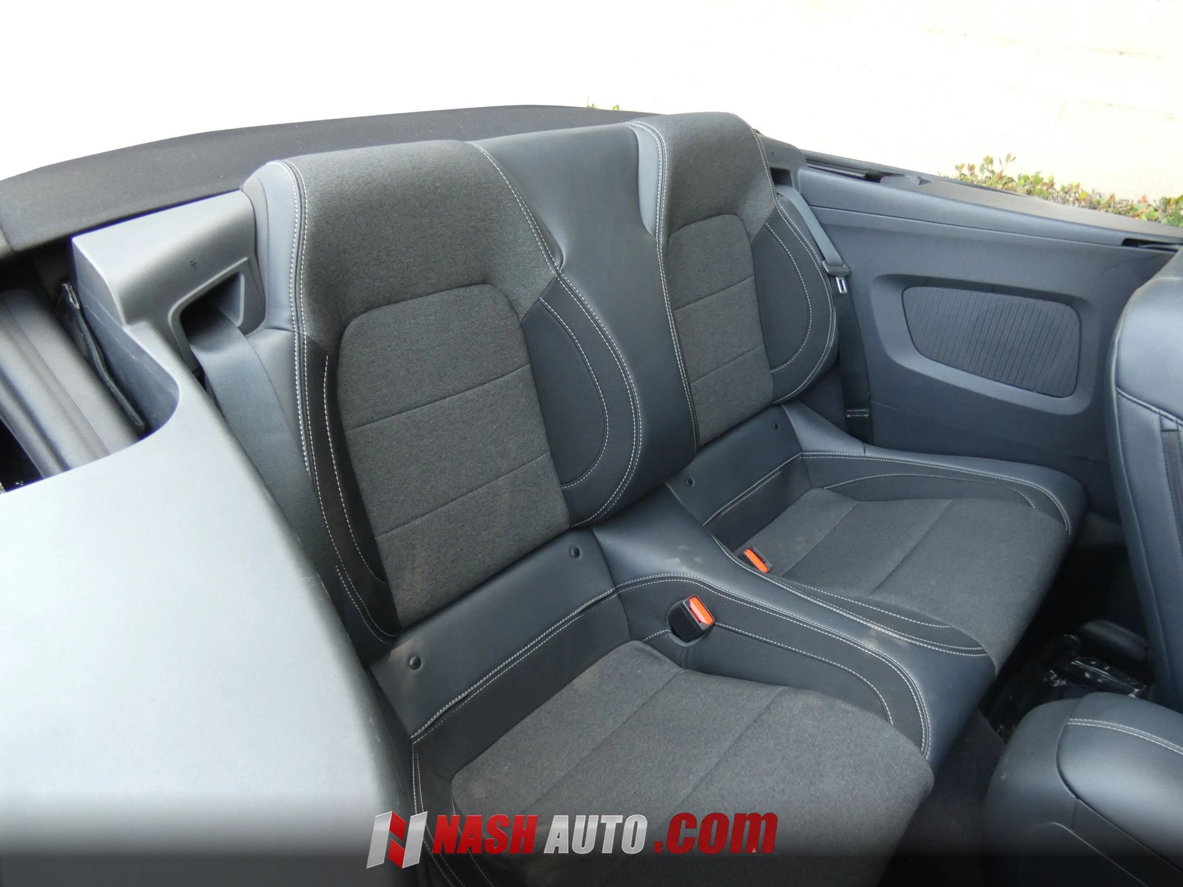 Used 2024 Ford Mustang Convertible RWD image 34