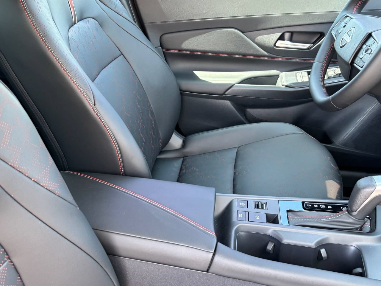 New 2026 Nissan Sentra SR w/ SR Premium Package FWD image 12