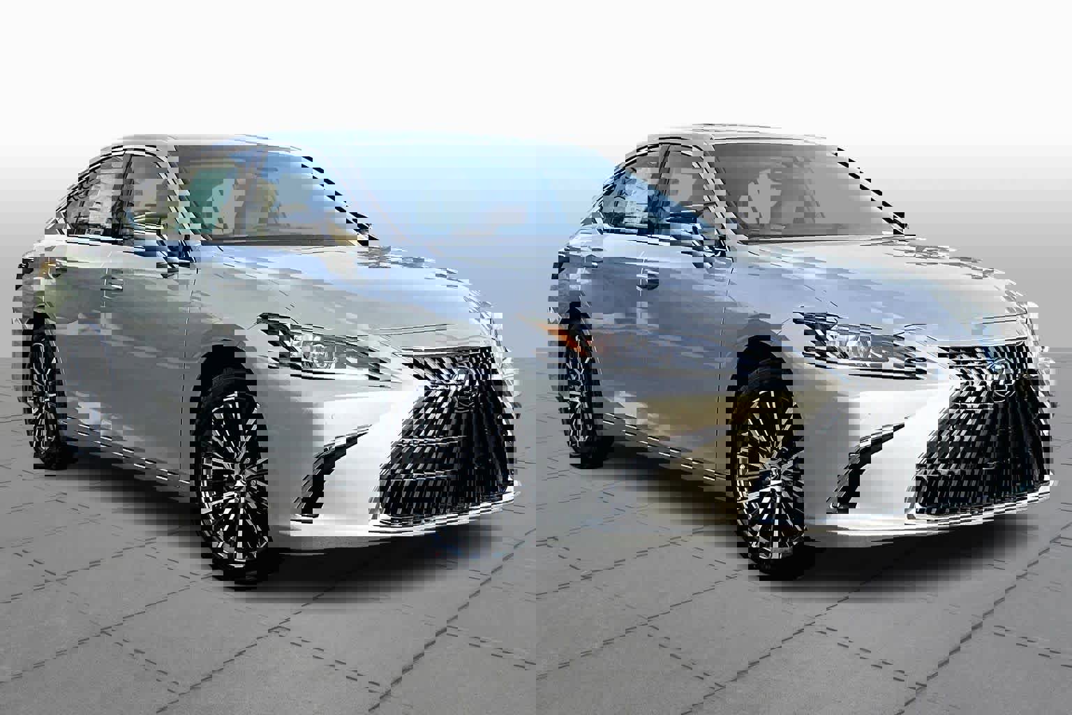 New 2025 Lexus ES 350 w/ Premium Package image 2