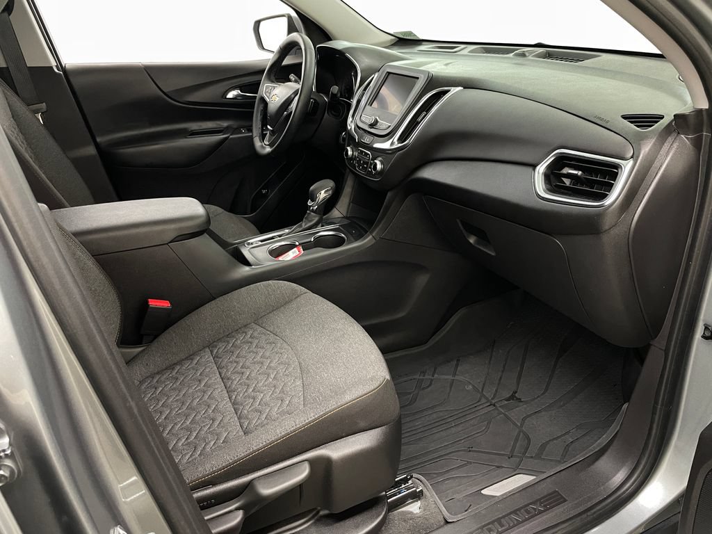 Certified 2024 Chevrolet Equinox LT w/ LPO, Floor Liner Package FWD image 38